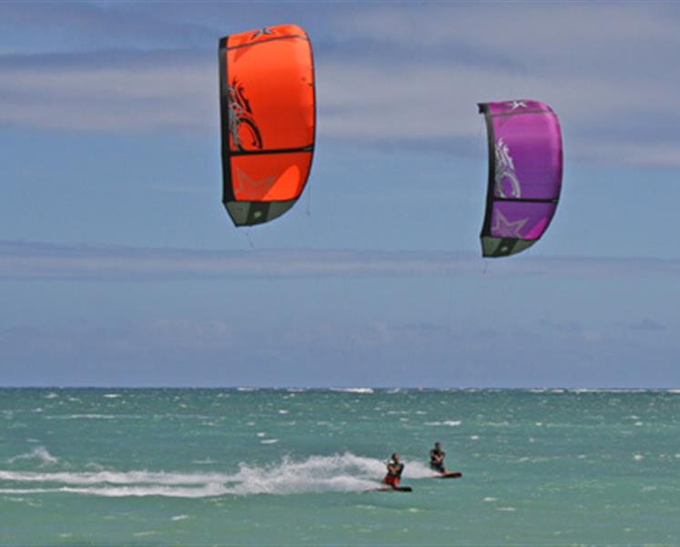 kite surf at penestin camping les iles - RESIDENCE LES ILES PENESTIN